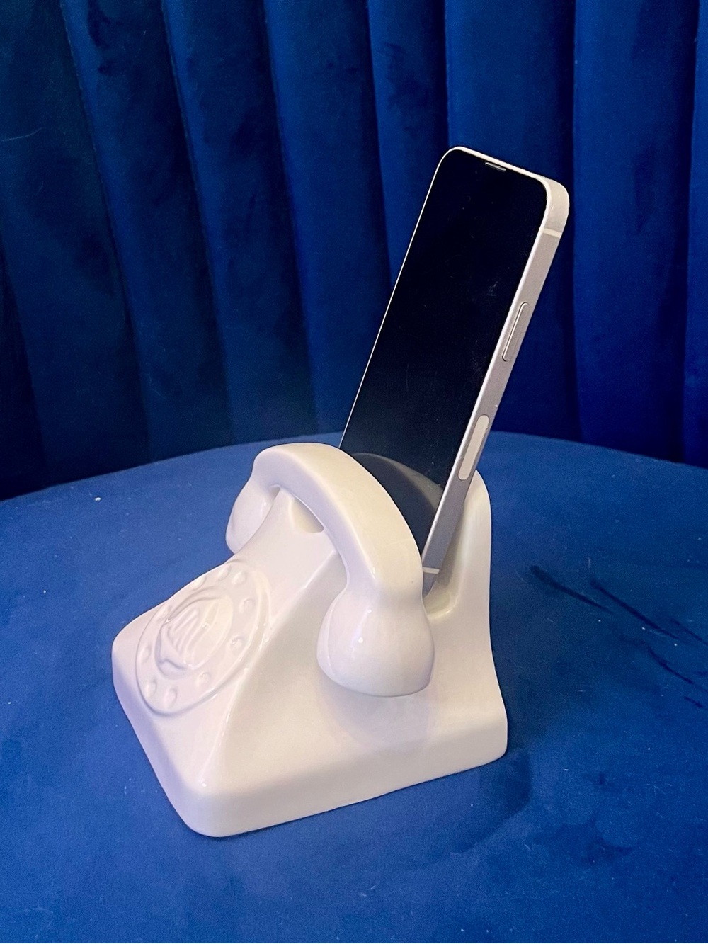 Jonathan Adler Glossy White Ceramic Retro Phone Docking & Charging Station - Picture 6 of 11